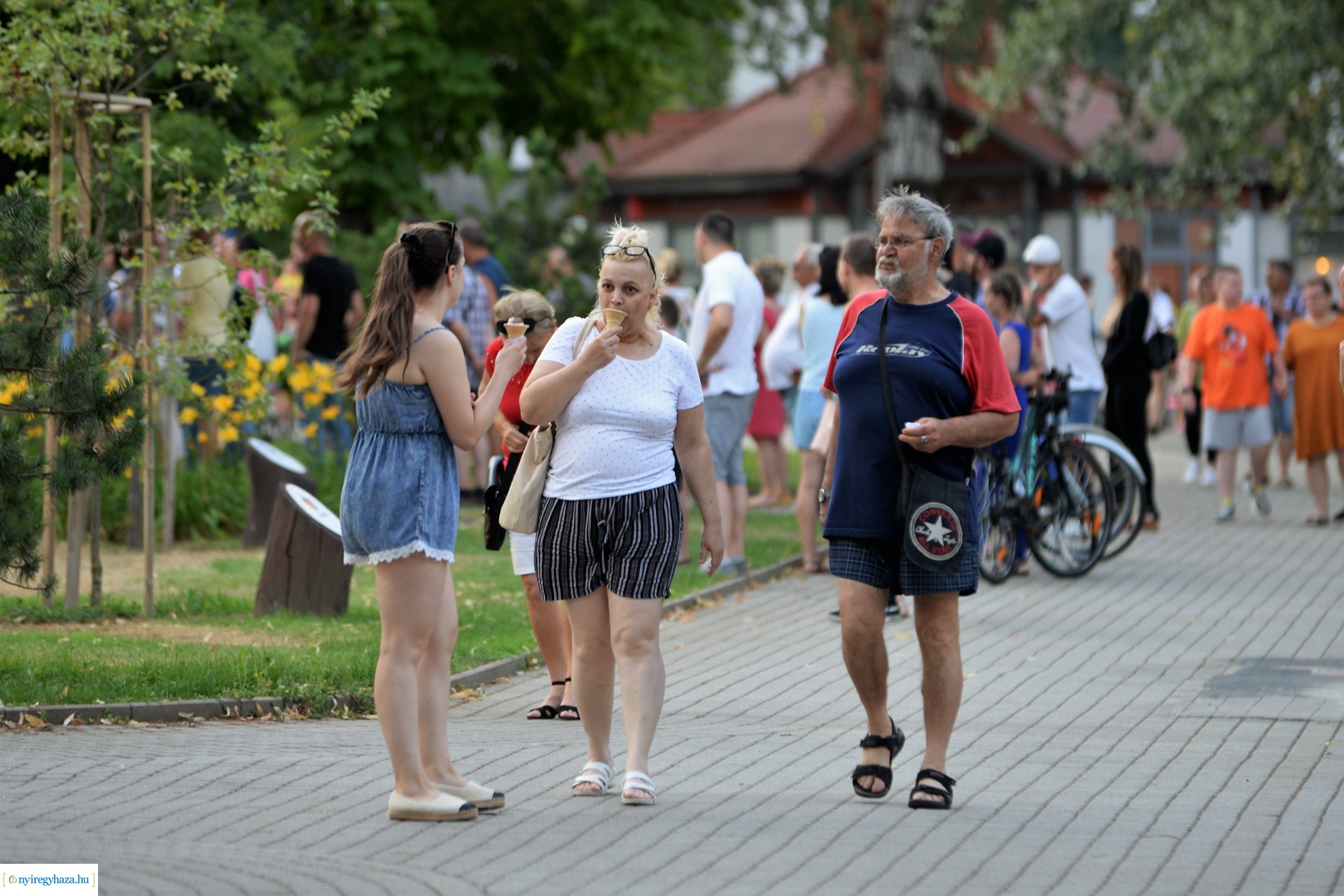 Nyáresti séta Sóstón