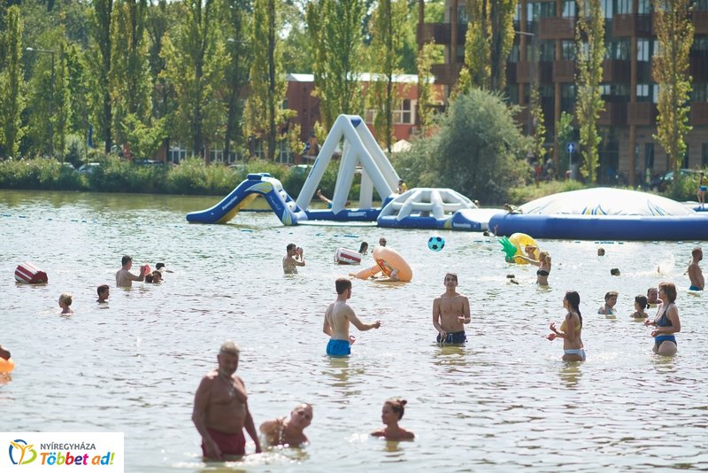 Nyári csobbanás ősszel