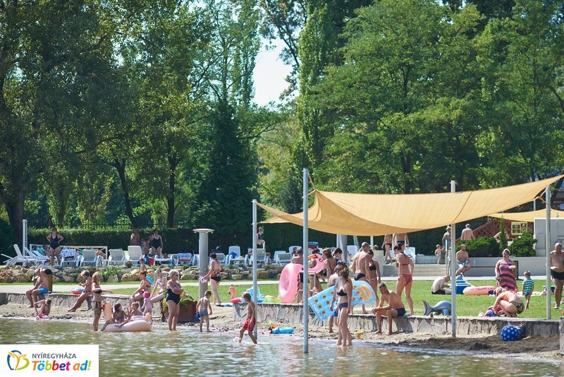 Nyári csobbanás ősszel