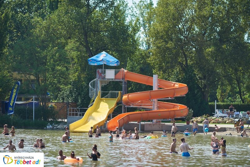 Nyári csobbanás ősszel