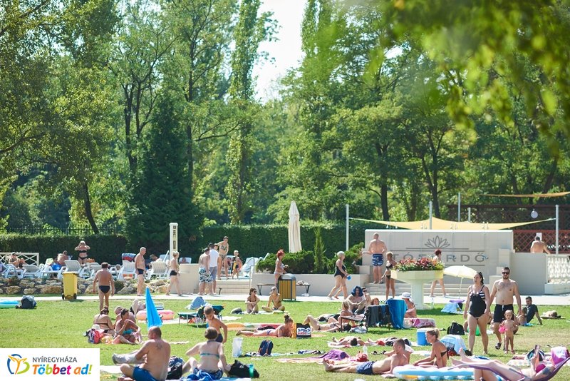 Nyári csobbanás ősszel