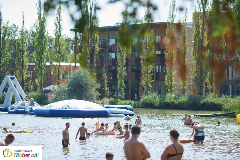 Nyári csobbanás ősszel