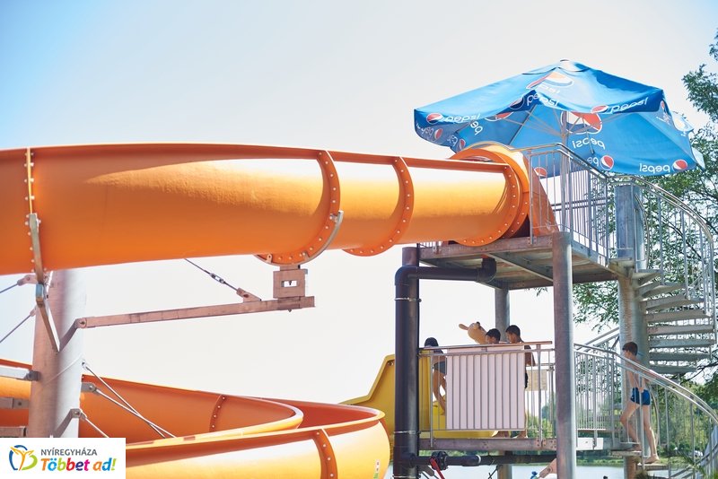 Nyári csobbanás ősszel