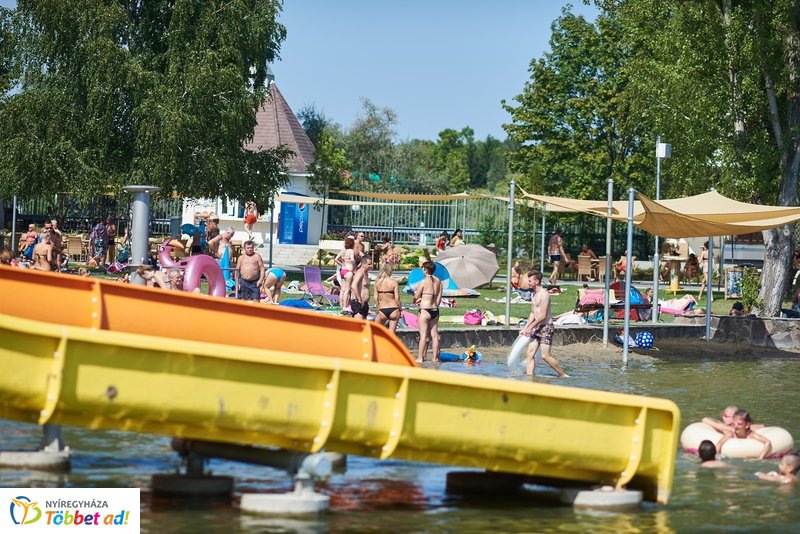 Nyári csobbanás ősszel