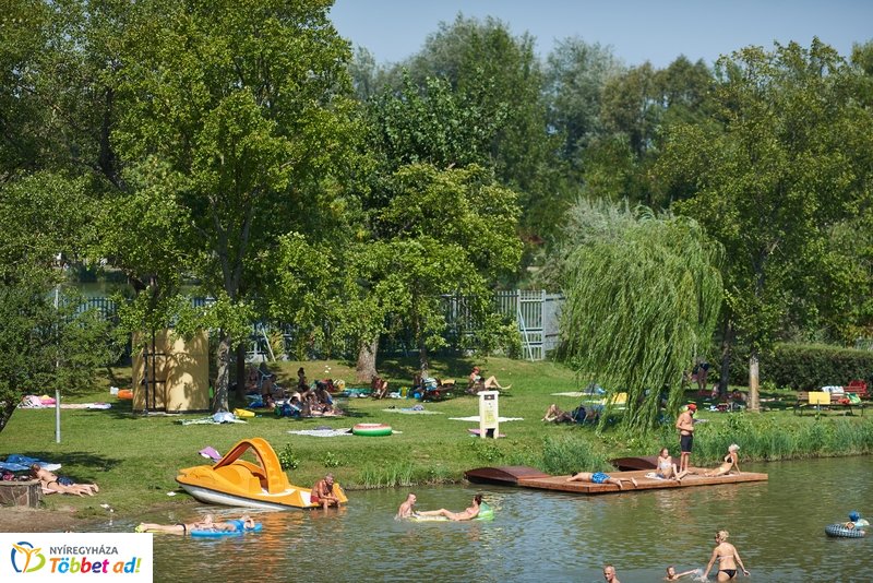 Nyári csobbanás ősszel