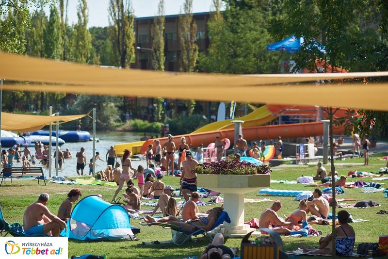 Nyári csobbanás ősszel