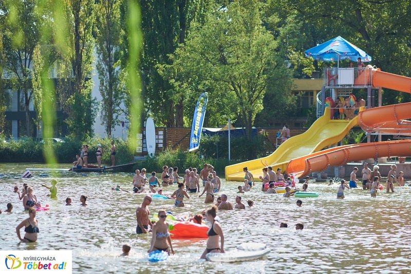 Nyári csobbanás ősszel