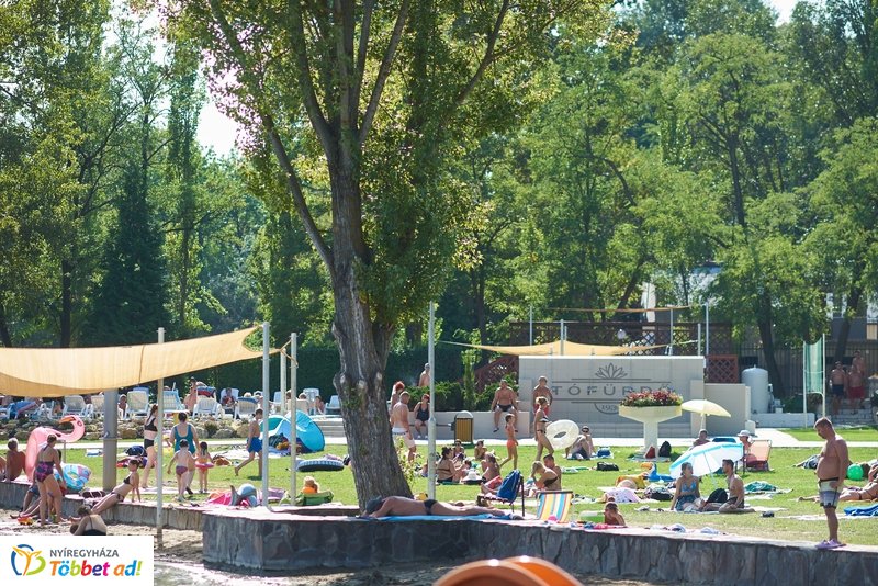 Nyári csobbanás ősszel