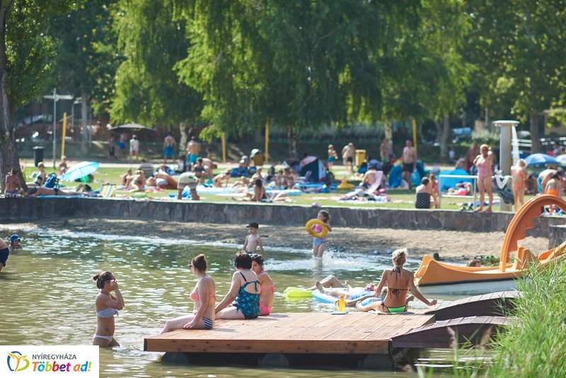 Nyári csobbanás ősszel