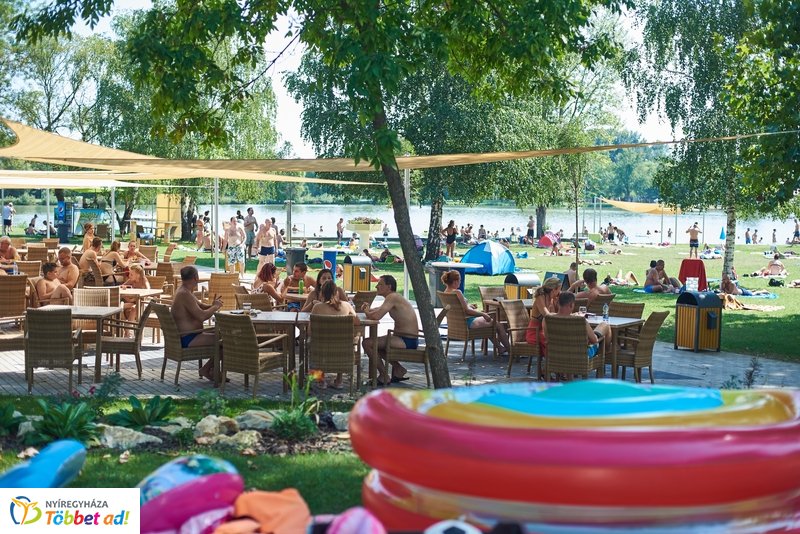 Nyári csobbanás ősszel