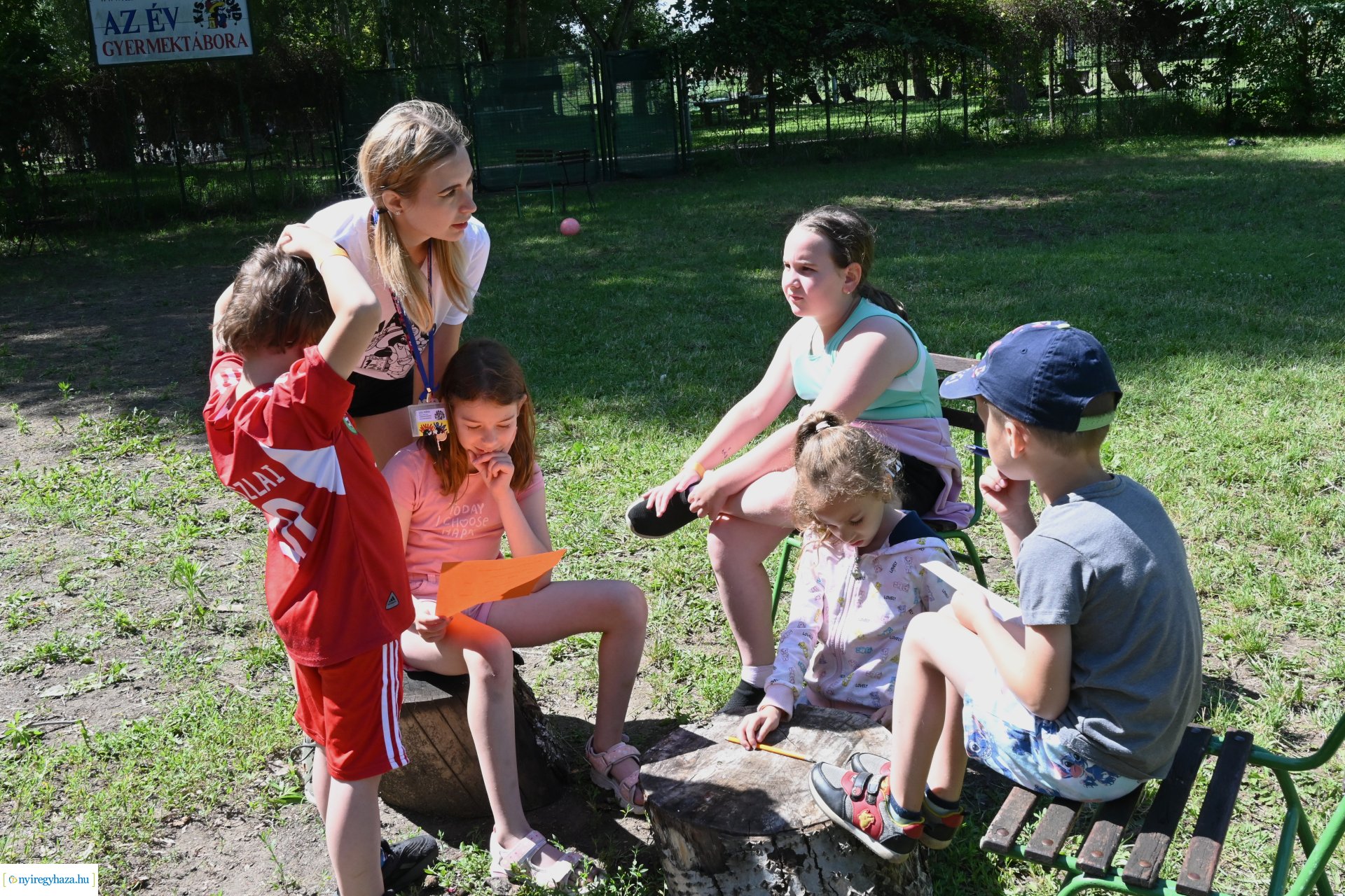Nyári délelőtt a  Kisvakond táborban
