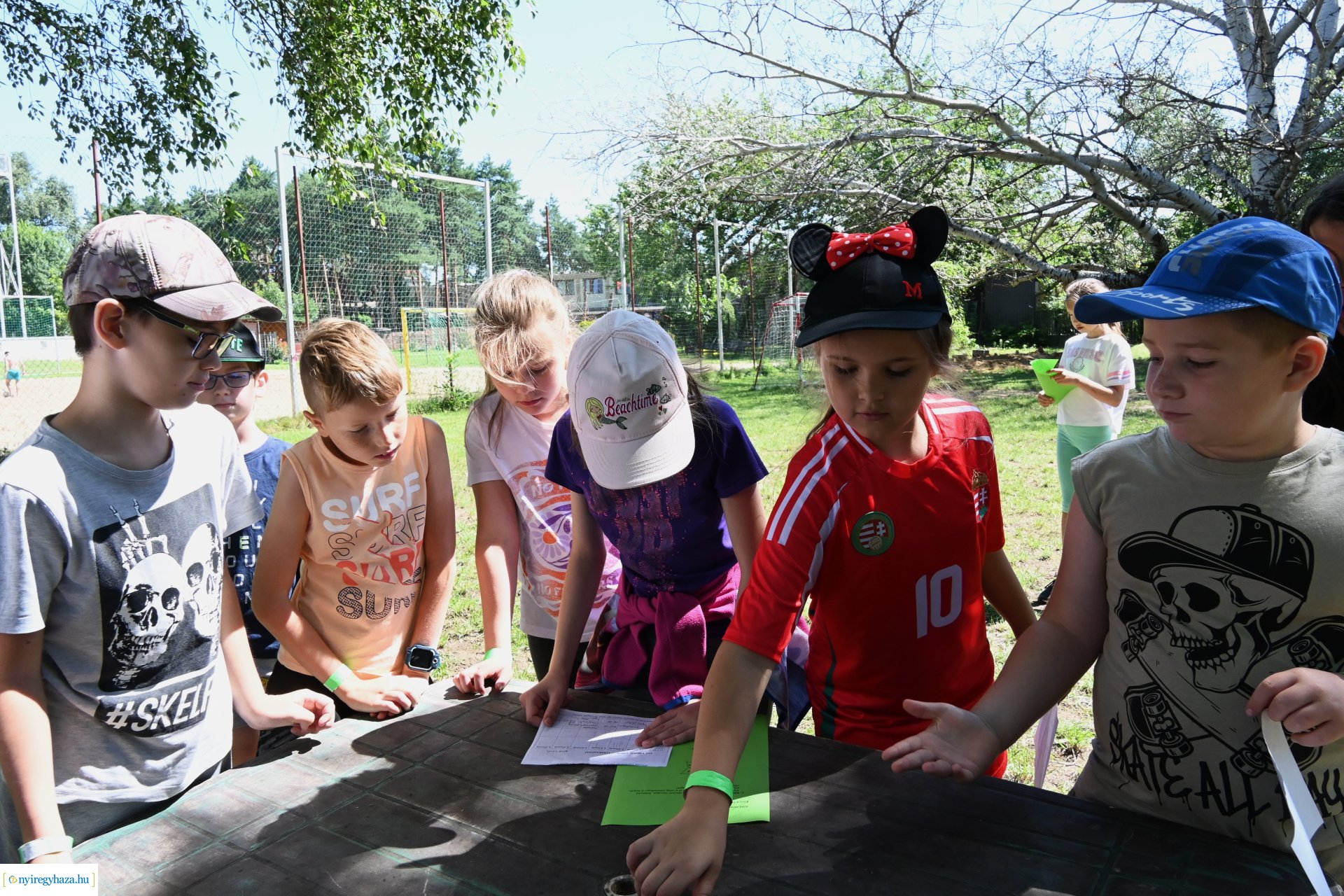 Nyári délelőtt a  Kisvakond táborban