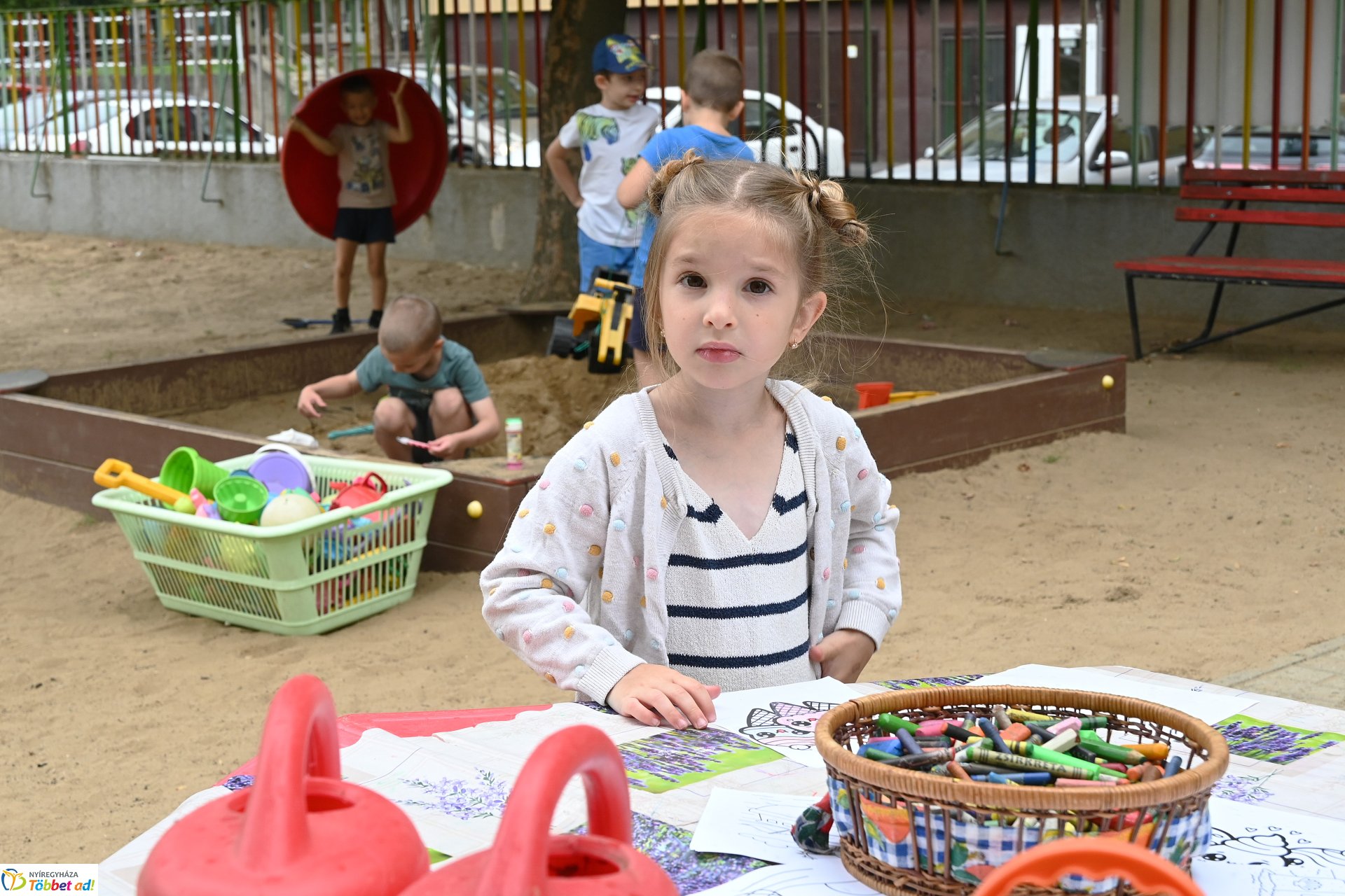 Nyári diákmunka program - iskolások segítik az óvónők munkáját