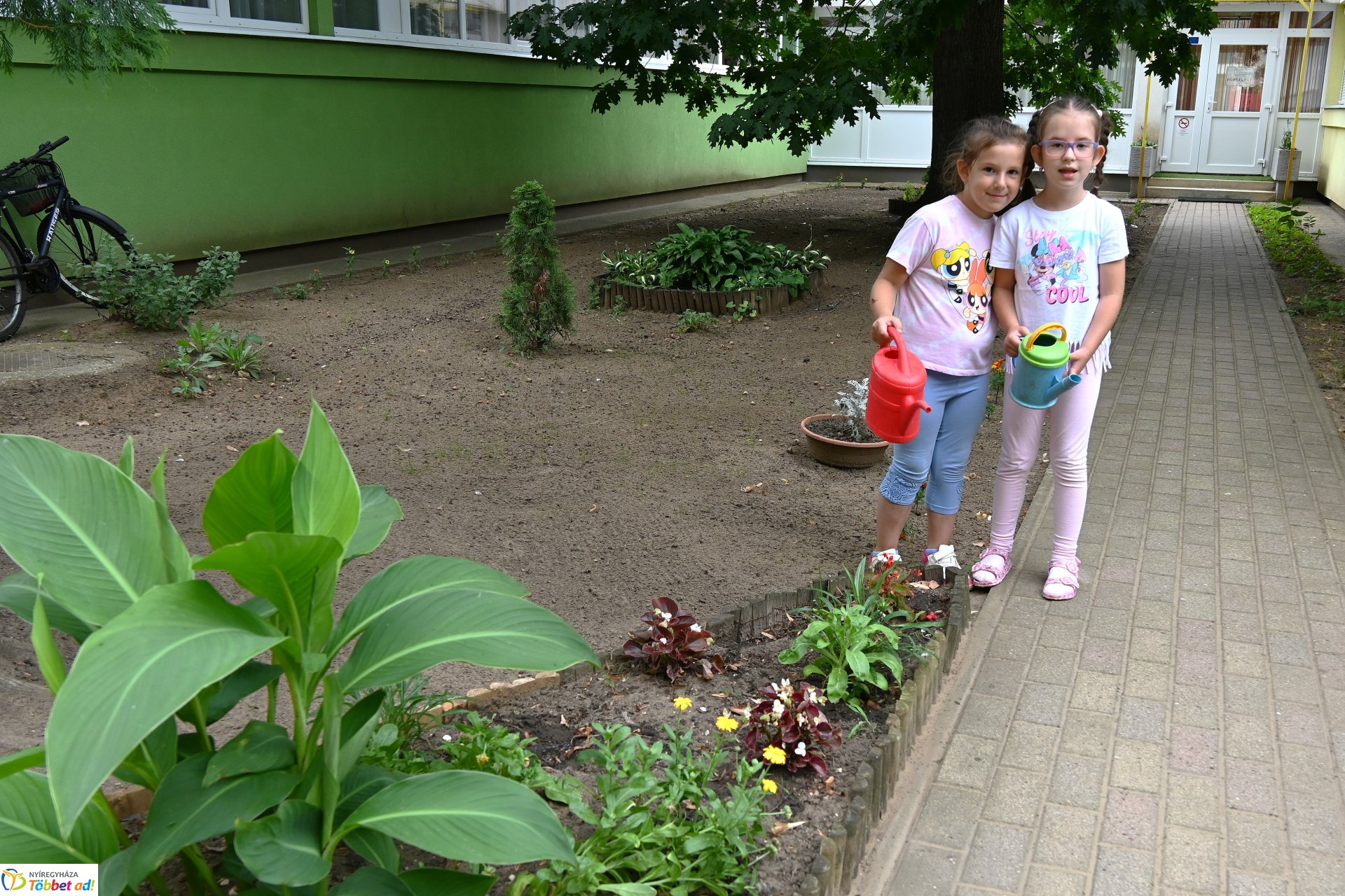 Nyári diákmunka program - iskolások segítik az óvónők munkáját