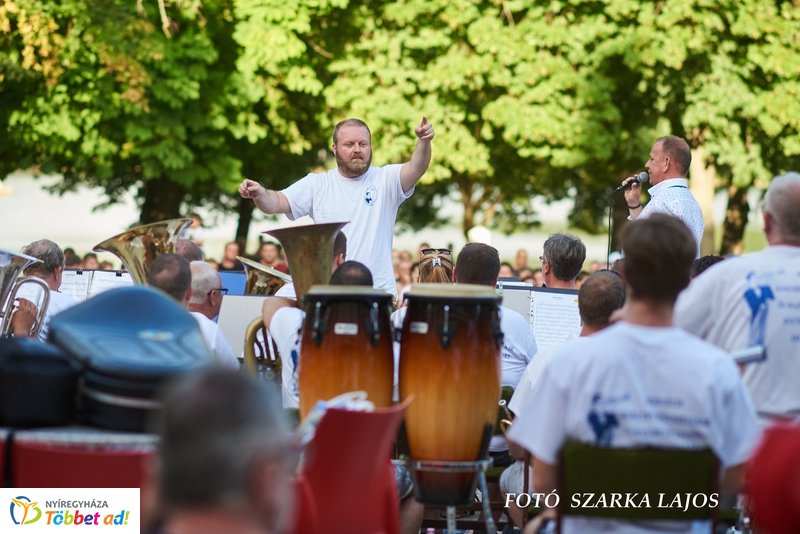 Nyári hangverseny - Latin Est