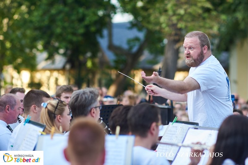 Nyári hangverseny - Latin Est