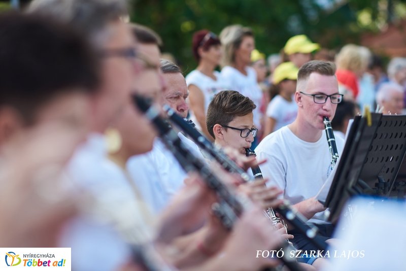 Nyári hangverseny - Latin Est