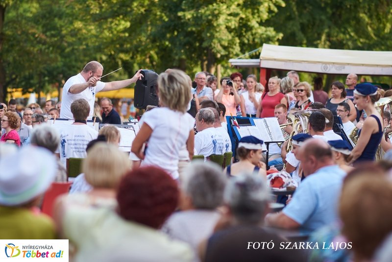 Nyári hangverseny - Latin Est