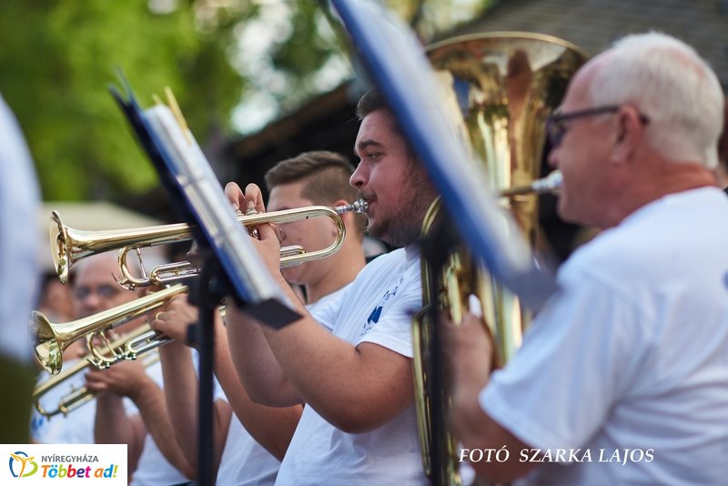 Nyári hangverseny - Latin Est
