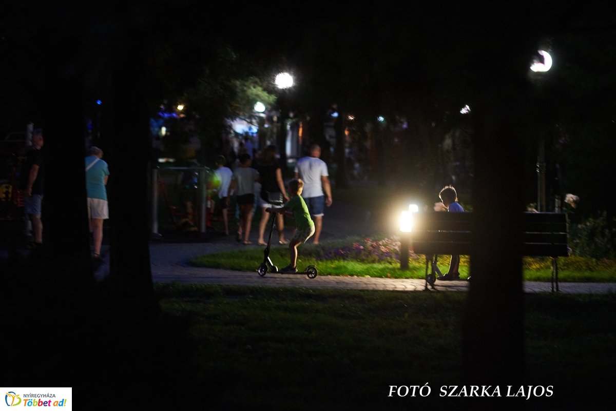 Nyári szombat este Sóstón