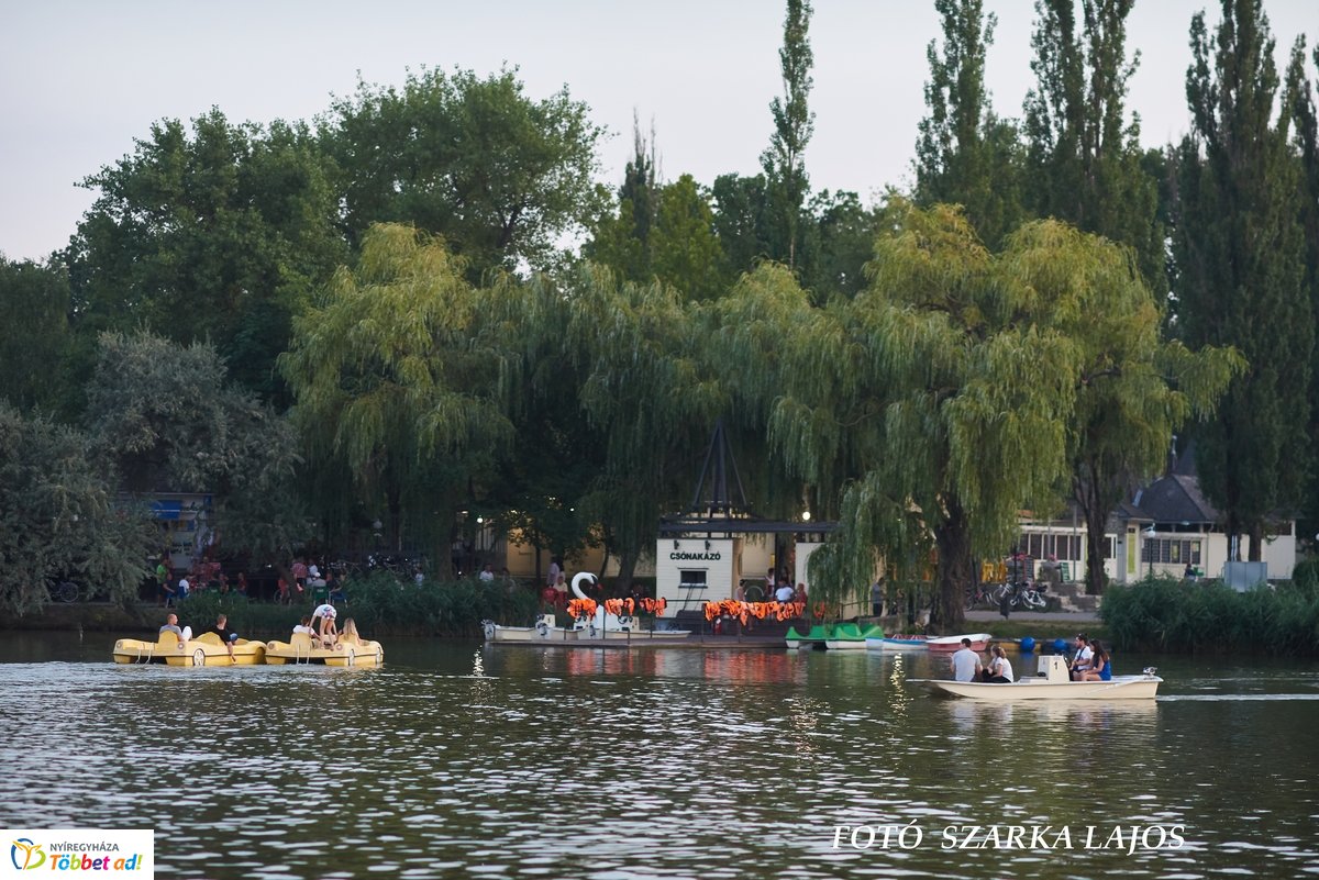 Nyári szombat este Sóstón