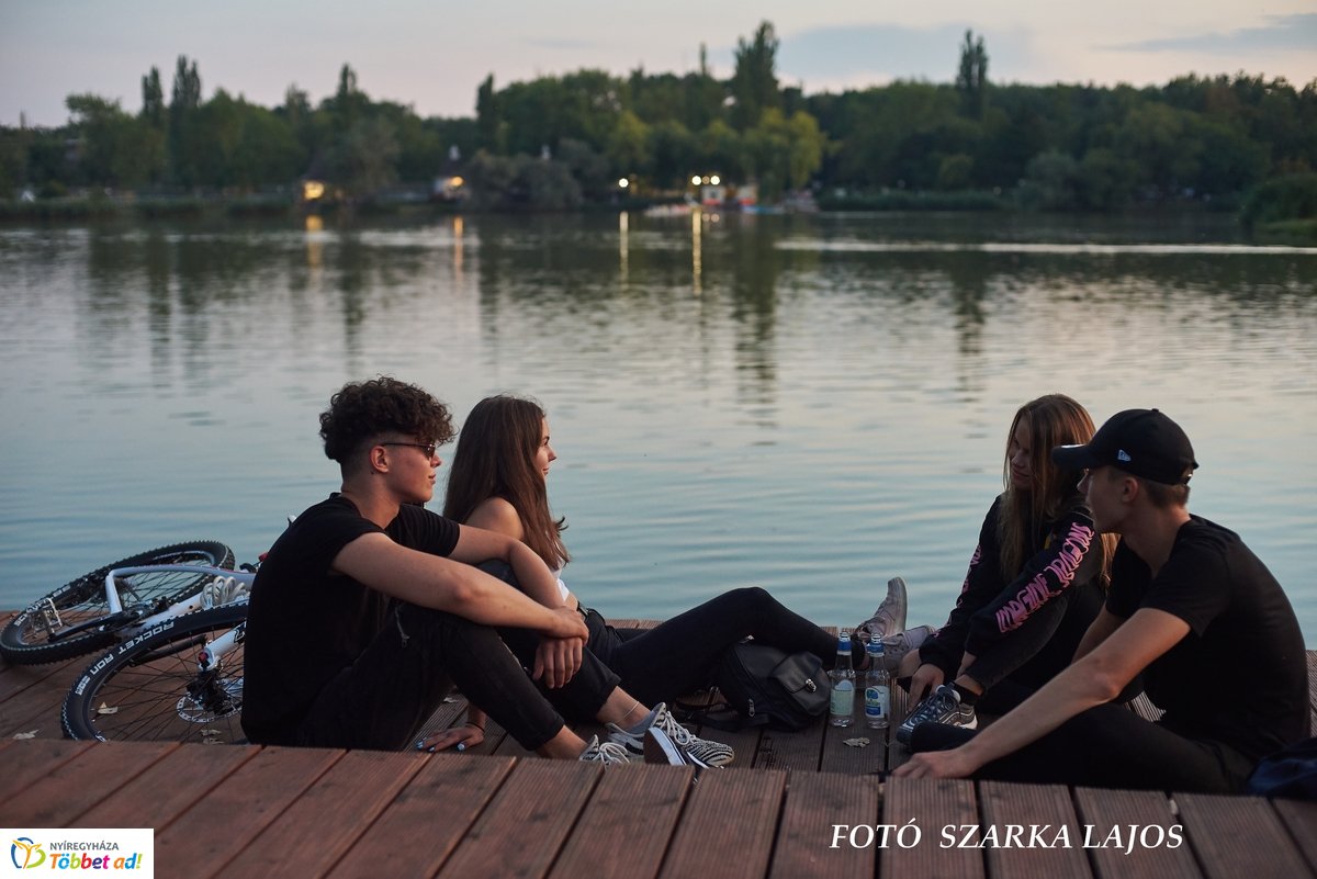 Nyári szombat este Sóstón