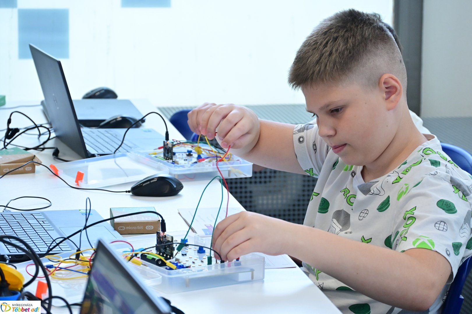 Nyári tábor a digitális tudásközpontban - 2025