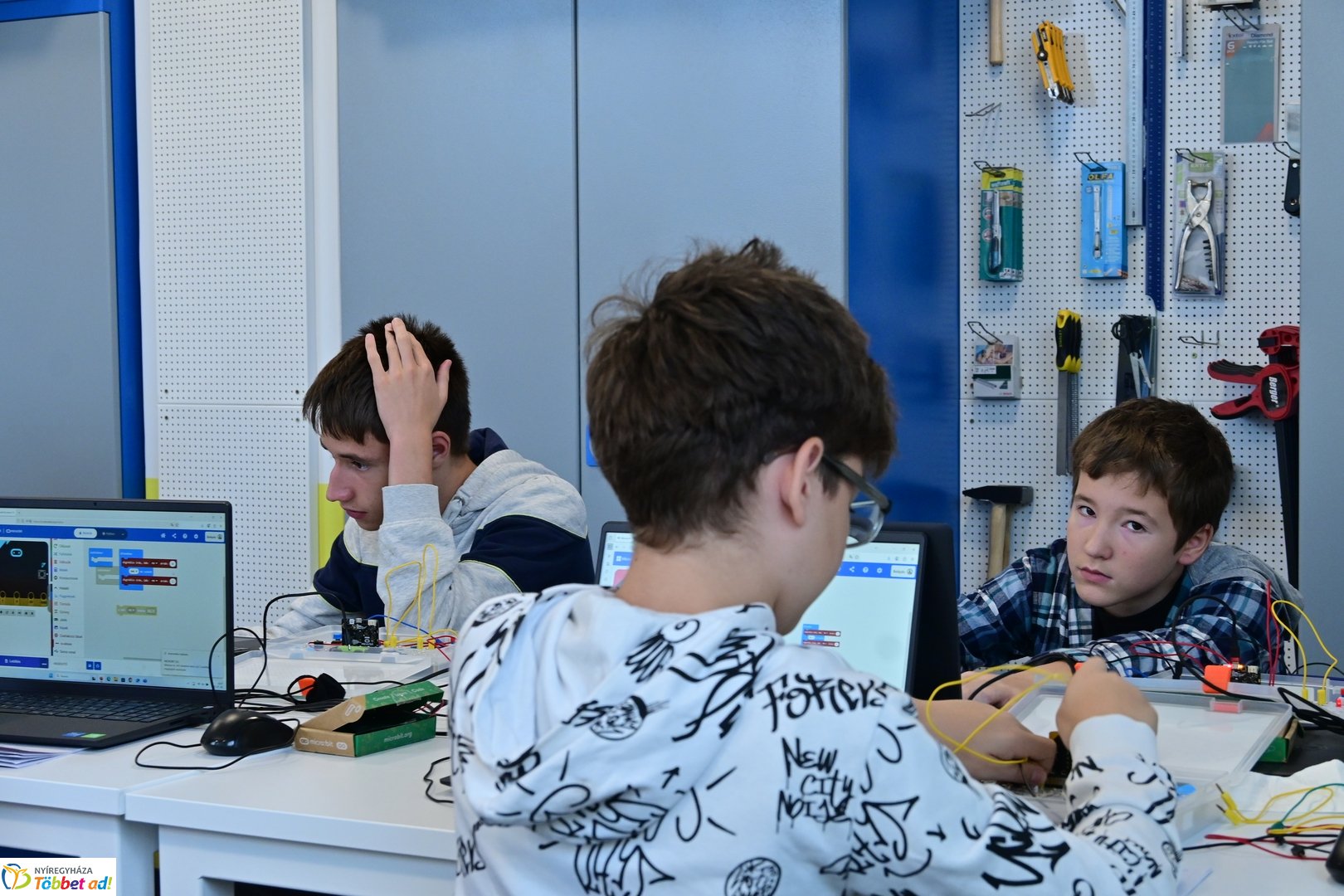 Nyári tábor a digitális tudásközpontban - 2025