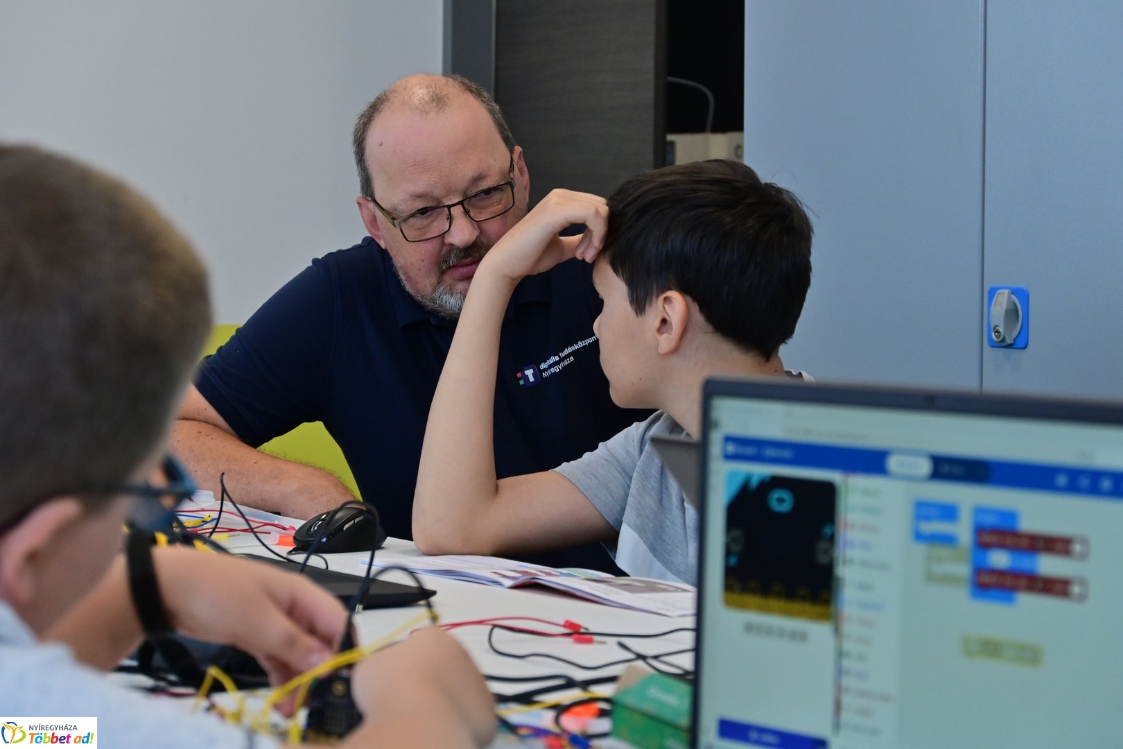 Nyári tábor a digitális tudásközpontban - 2025