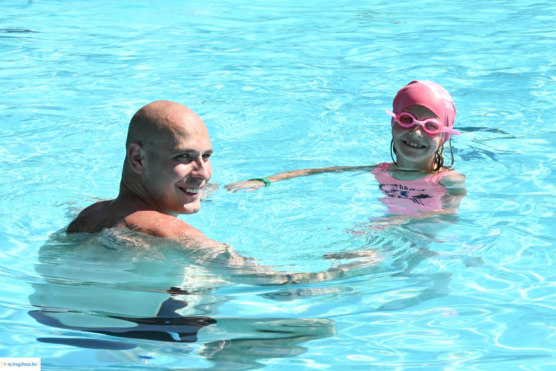 Nyárindító élmények a Parkfürdőben