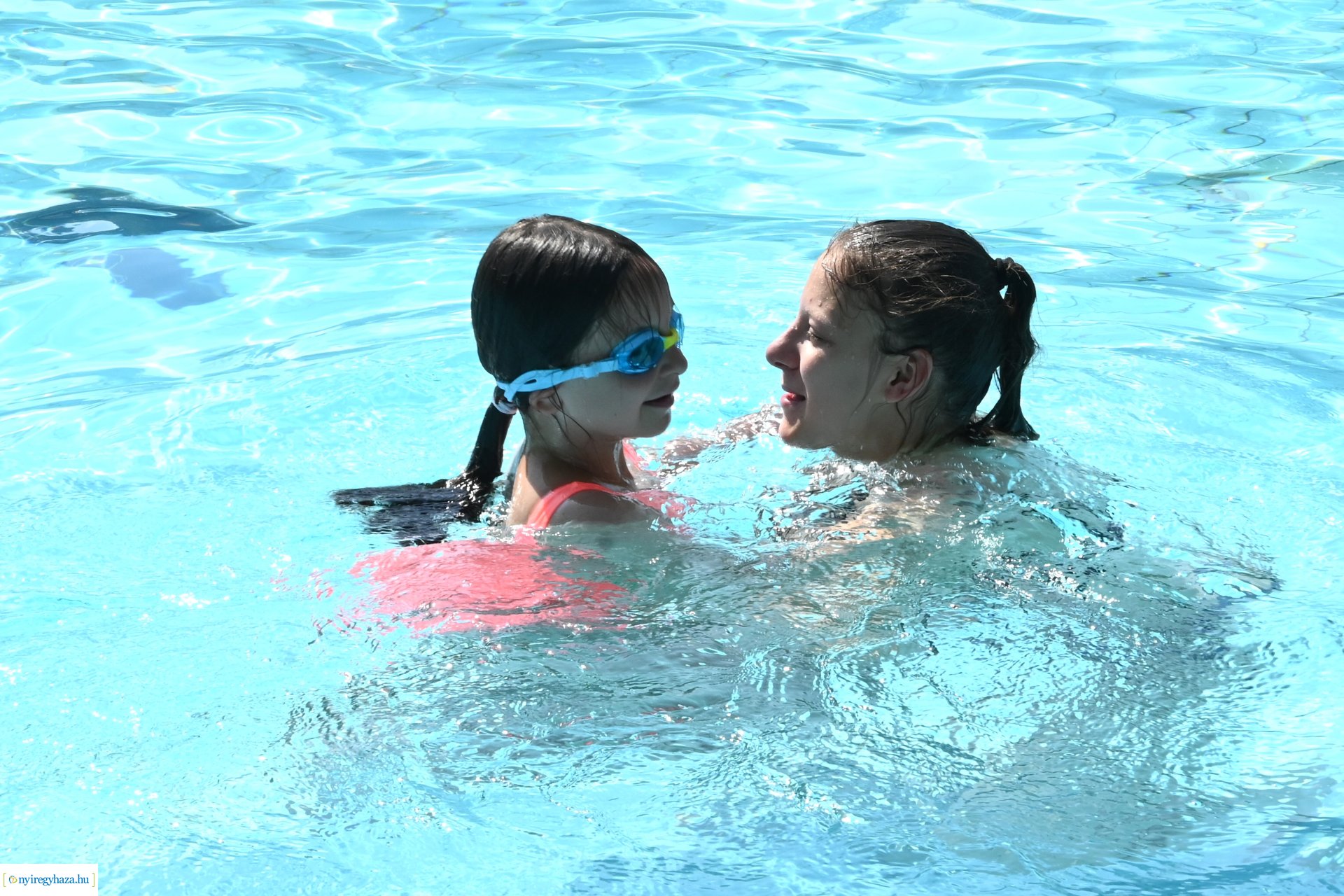 Nyárindító élmények a Parkfürdőben