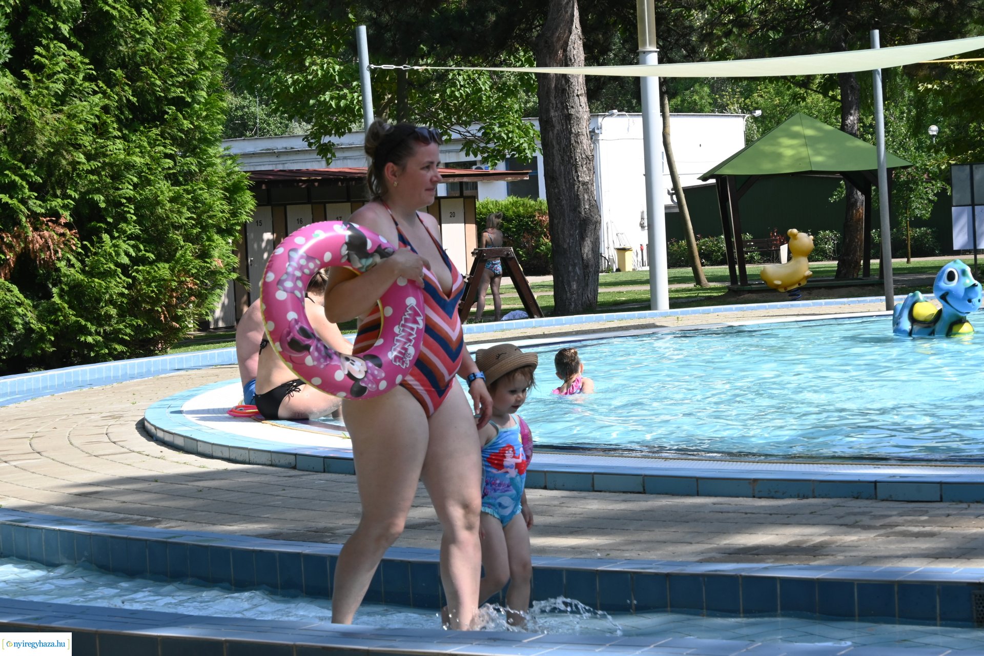 Nyárindító élmények a Parkfürdőben