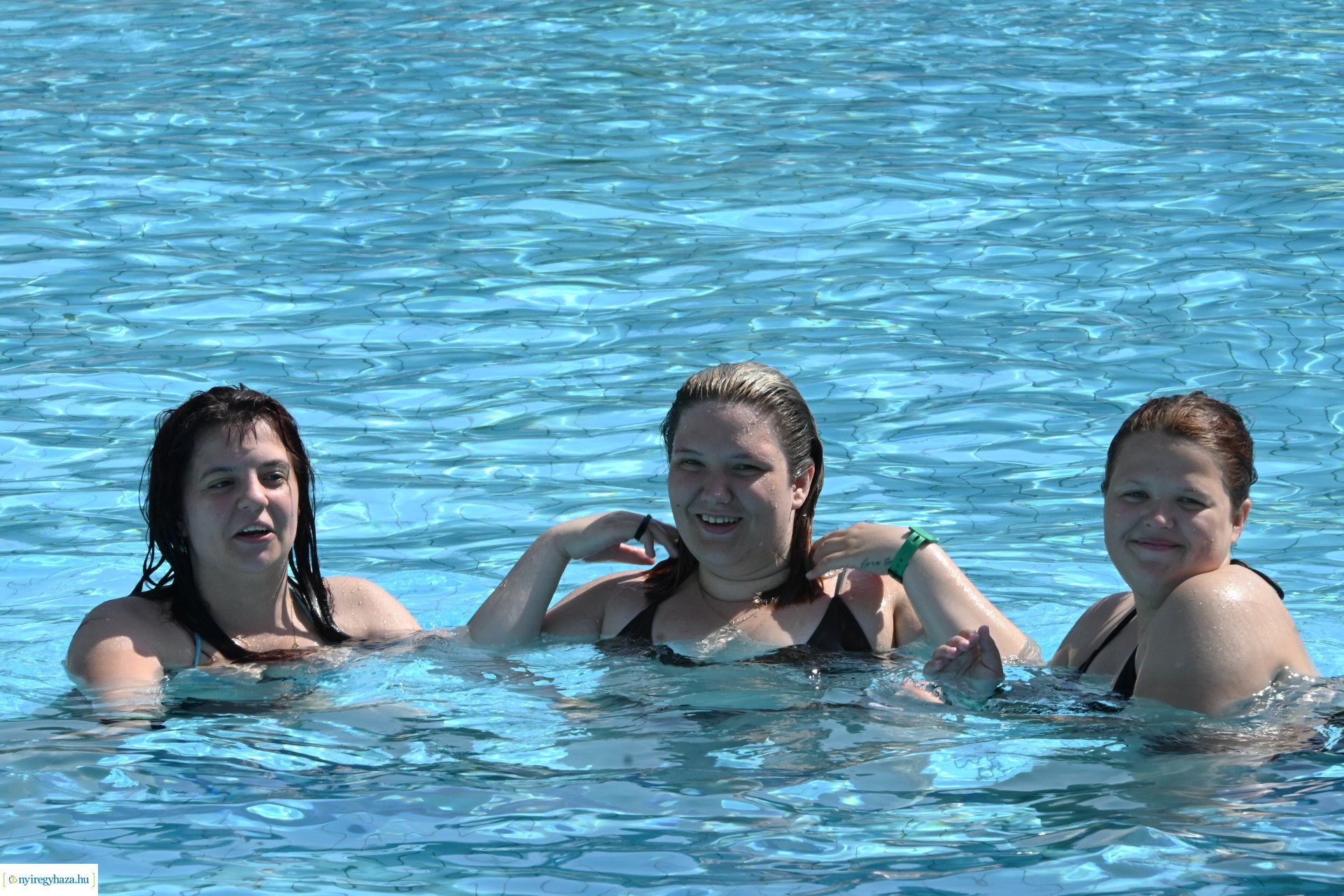 Nyárindító élmények a Parkfürdőben