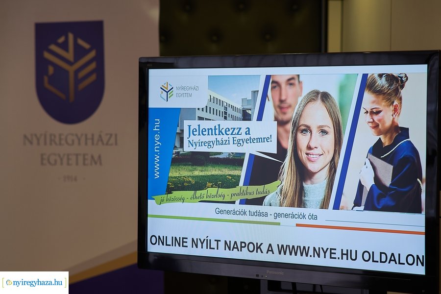 NYE felvételi sajtótájékoztatója