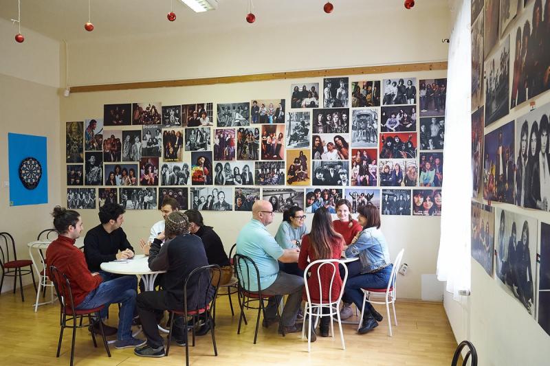 Nyelvi klubok a Mustárházban