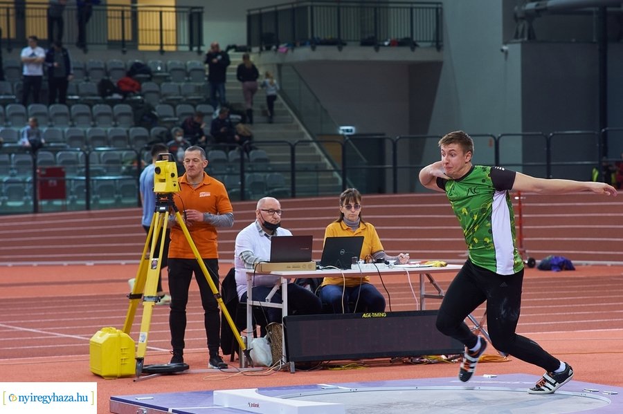 Nyílt fedett pályás verseny az Atlétikai Centrumban