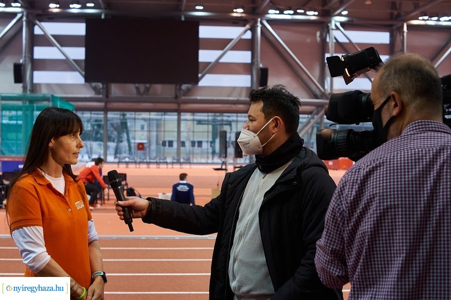 Nyílt fedett pályás verseny az Atlétikai Centrumban