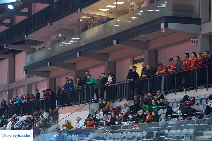 Nyílt fedett pályás verseny az Atlétikai Centrumban