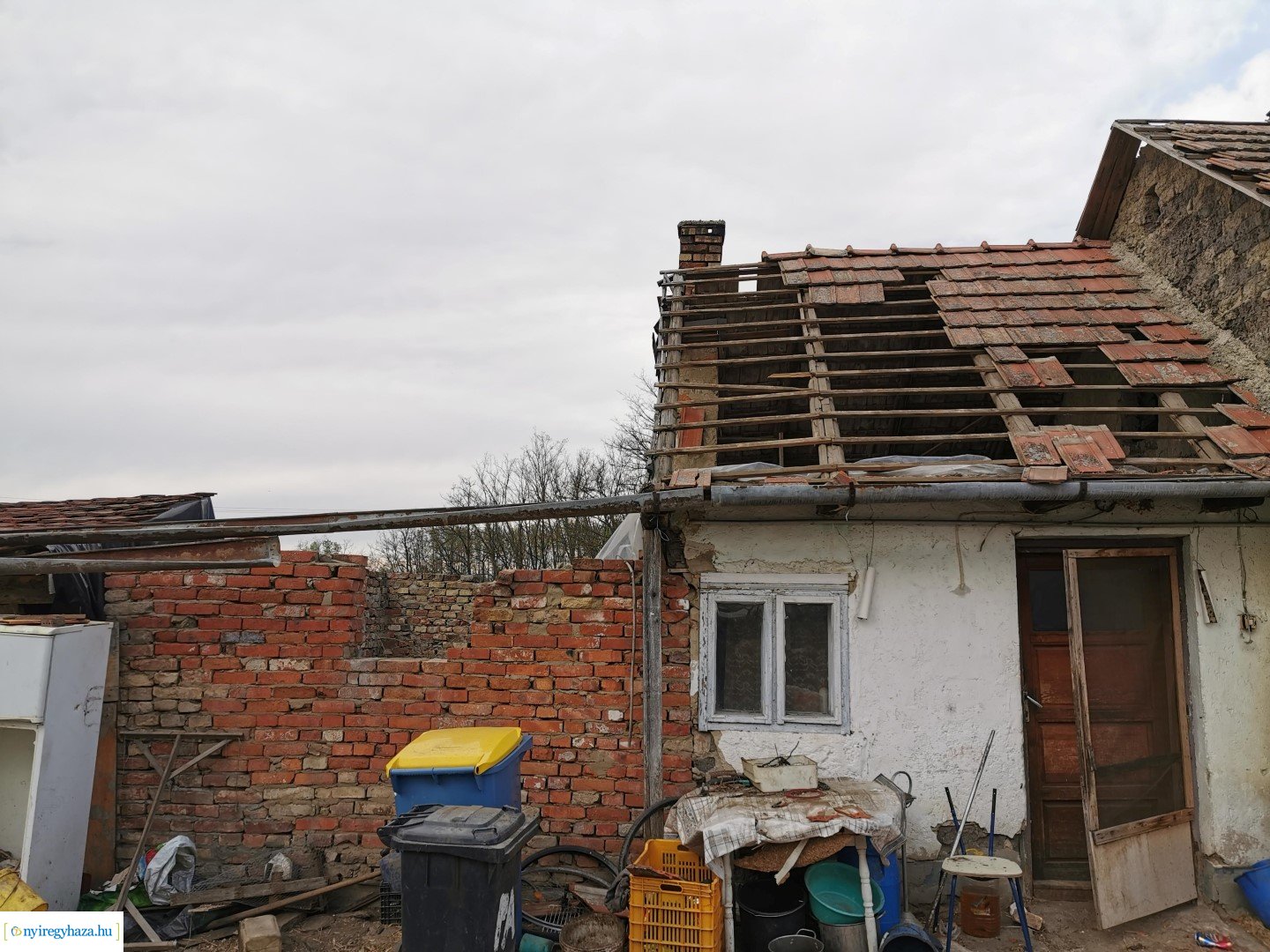 Nyírbogdányban tetőt rongált a szél