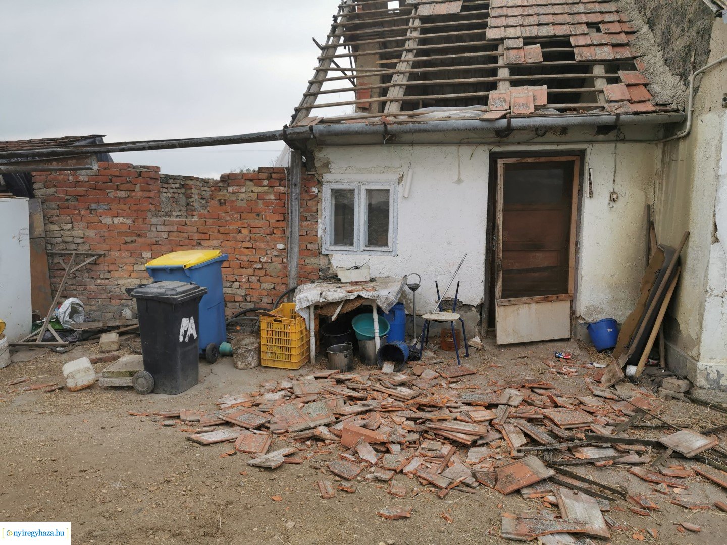 Nyírbogdányban tetőt rongált a szél