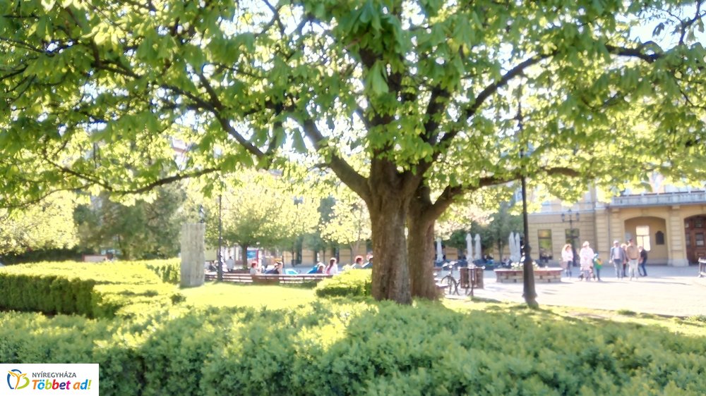 Nyíregyháza belvárosa Nagypénteken