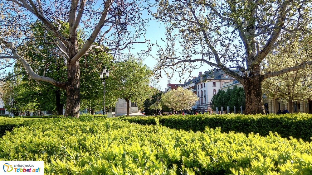 Nyíregyháza belvárosa Nagypénteken