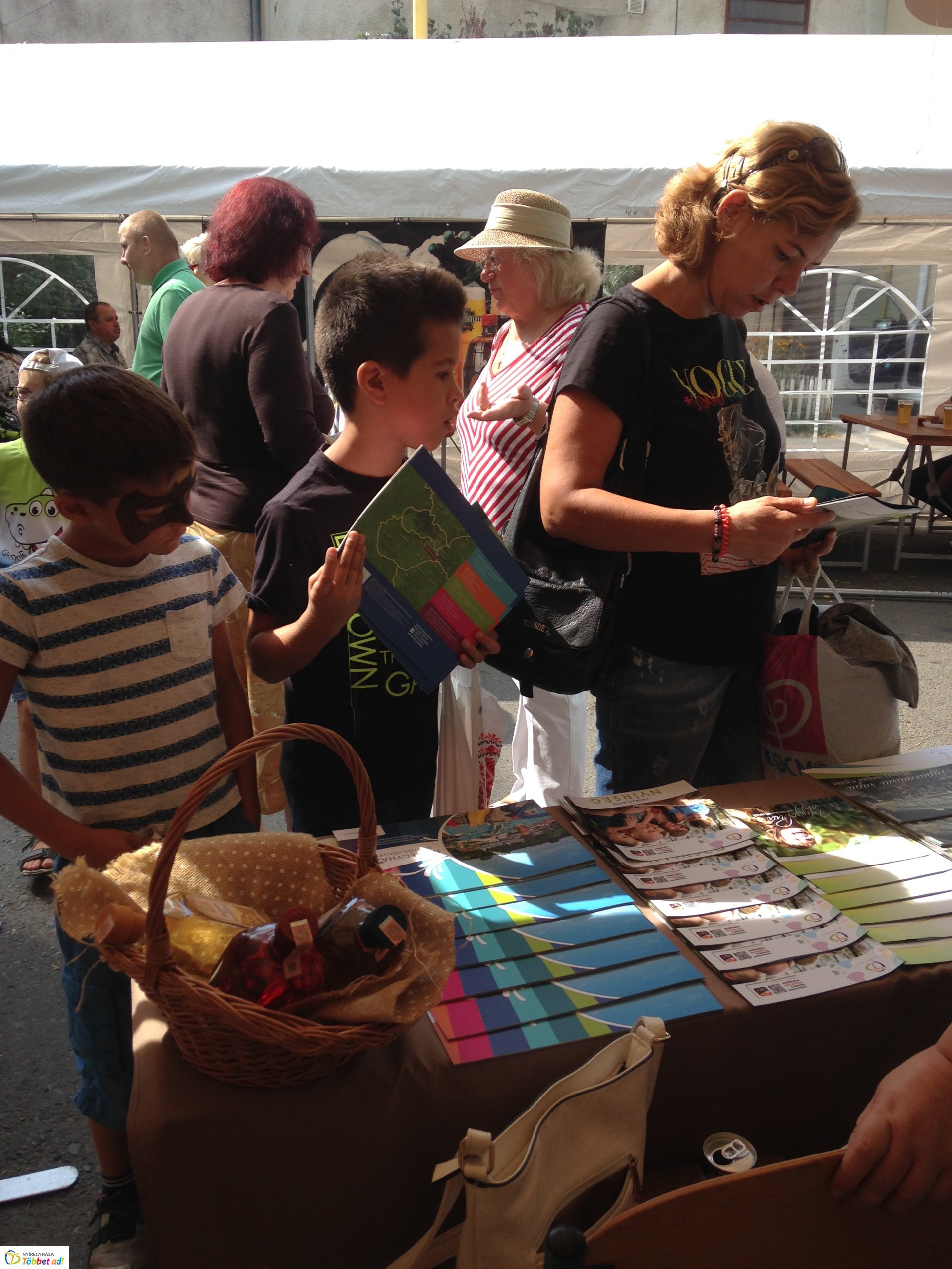 Nyíregyháza egyidőben keleten és nyugaton