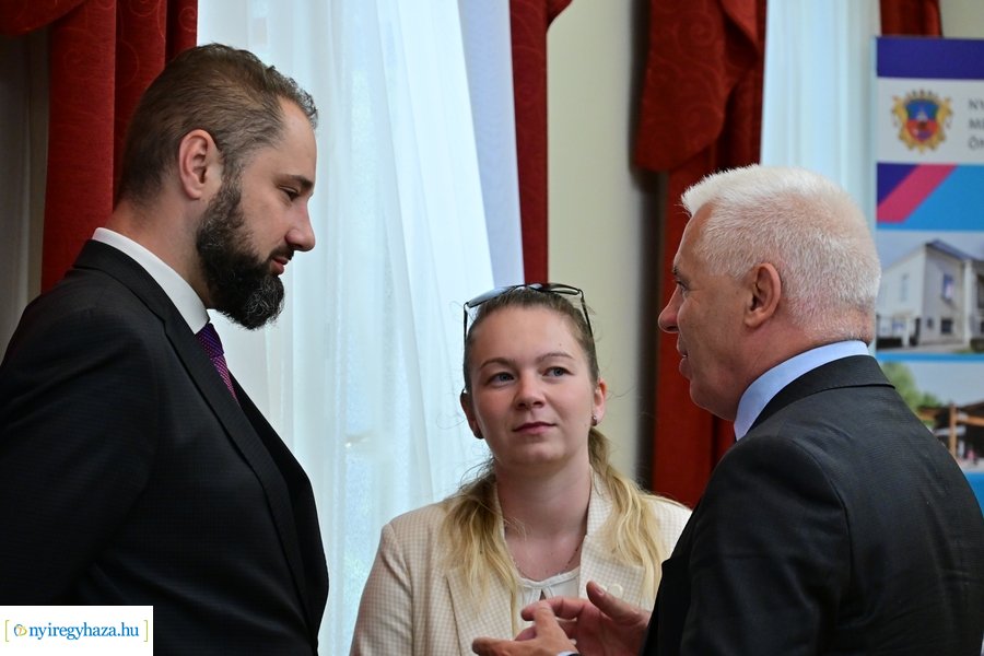 Nyíregyháza és Kassa csapadékvíz elvezetési rendszer - sajtótájékoztató