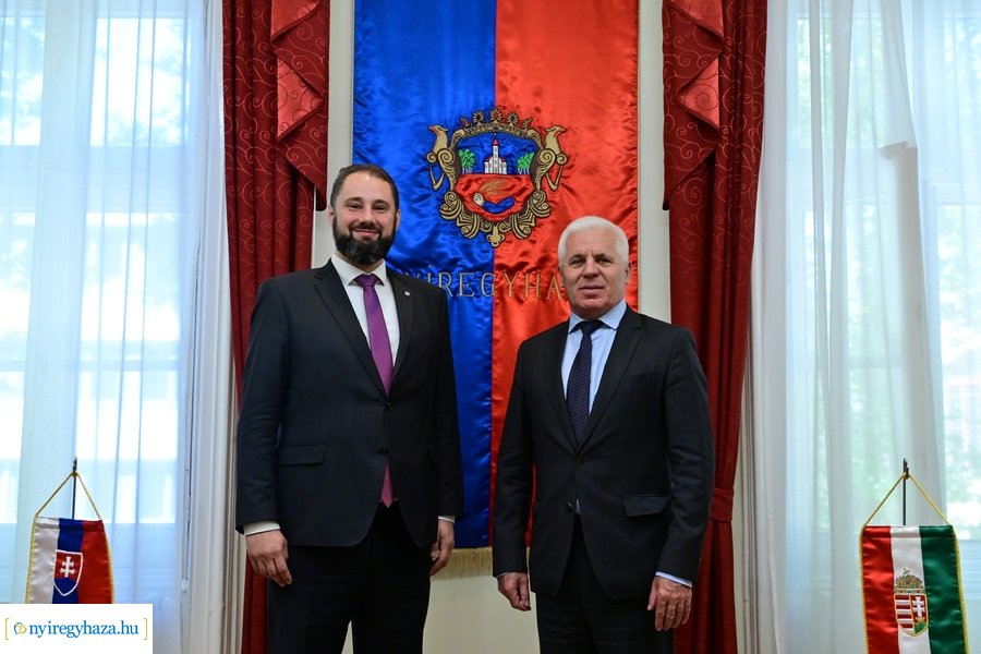 Nyíregyháza és Kassa csapadékvíz elvezetési rendszer - sajtótájékoztató