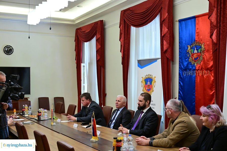 Nyíregyháza és Kassa csapadékvíz elvezetési rendszer - sajtótájékoztató