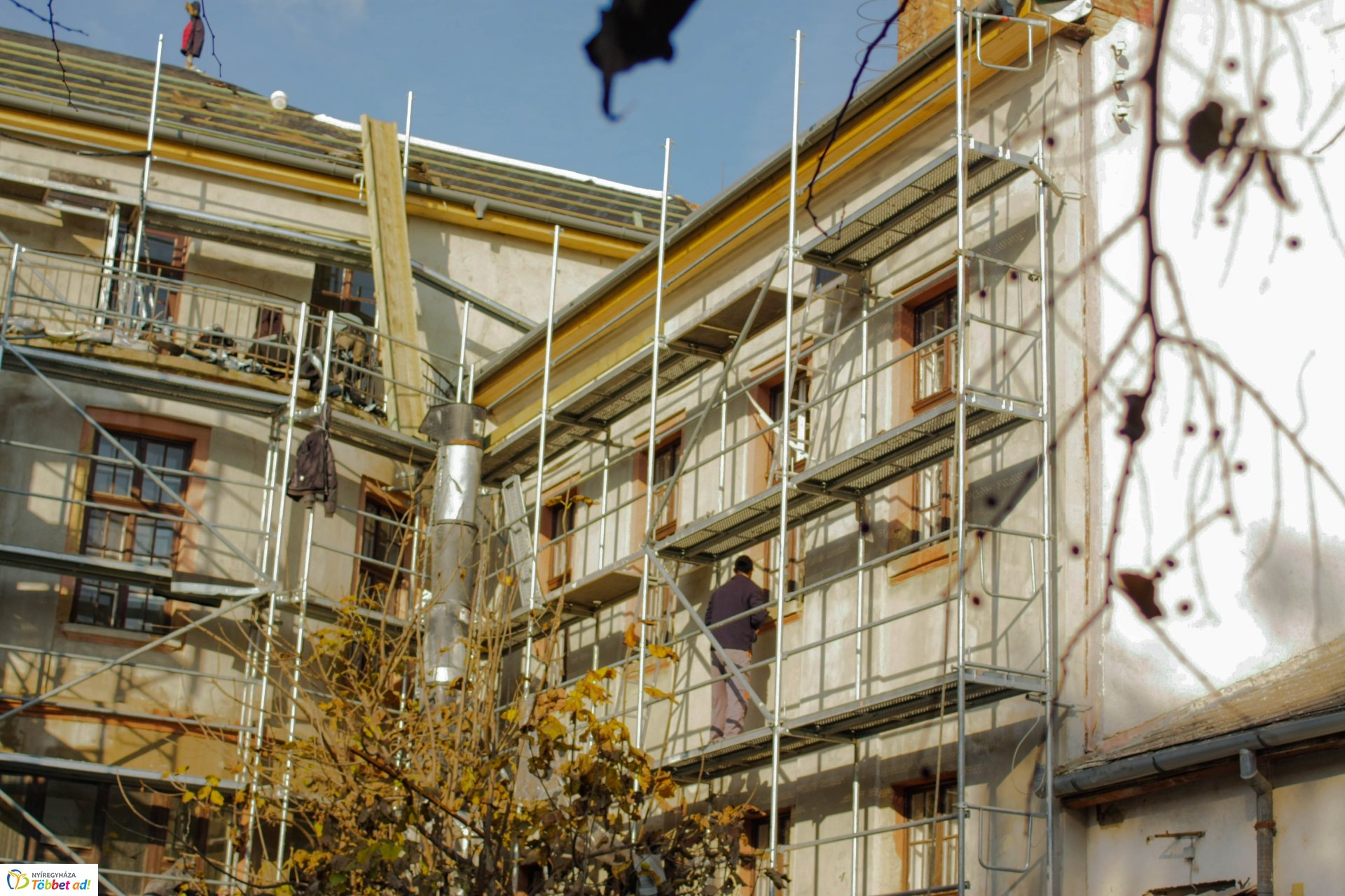 Nyíregyháza közösségi színterének infrastrukturális fejlesztése - Kölyökvár