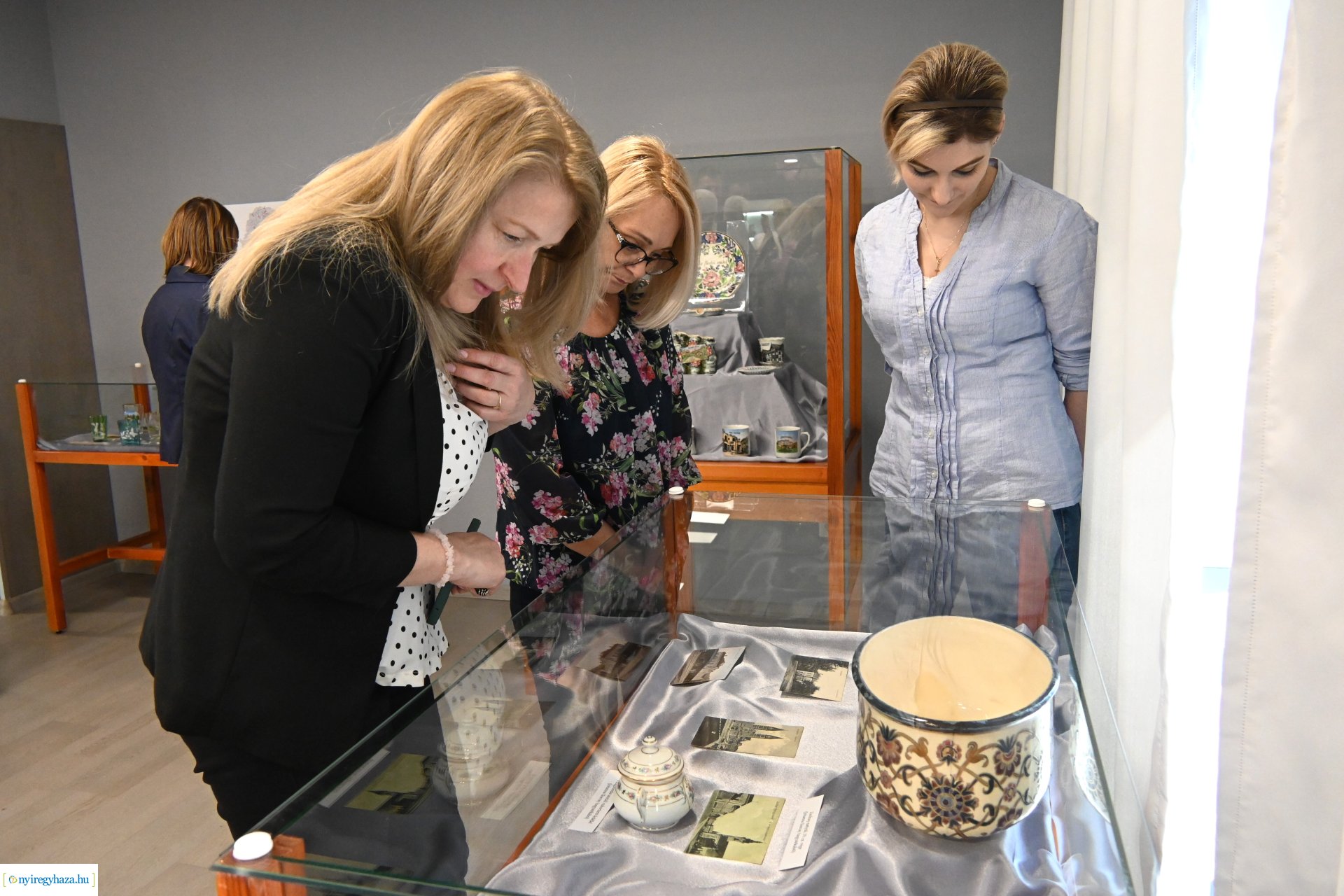 Nyíregyháza összeköt - kiállításmegnyitó a Kállay Gyűjteményben