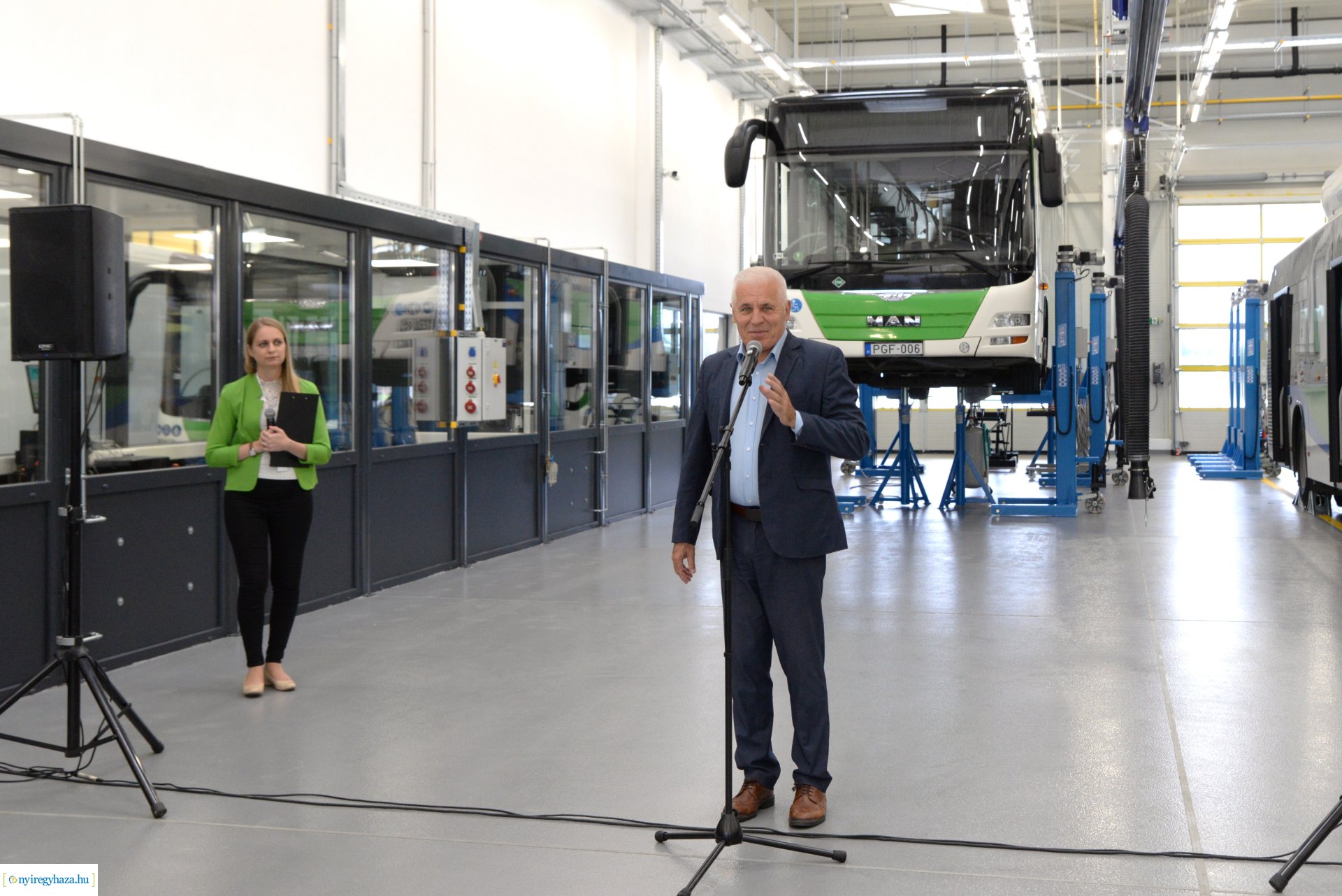 Nyíregyháza új autóbusz telephelyének átadása