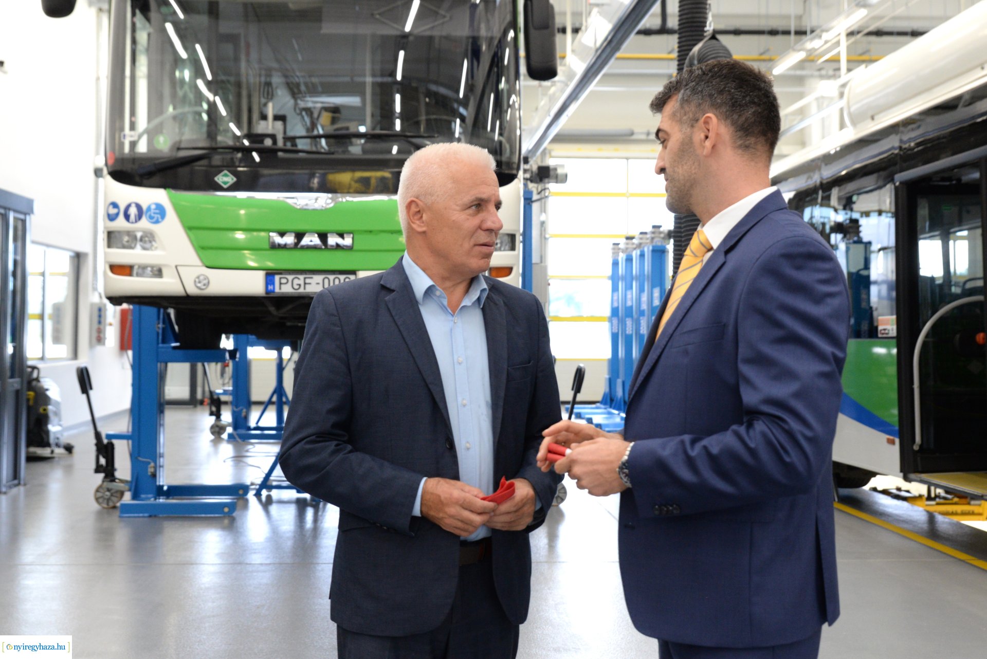 Nyíregyháza új autóbusz telephelyének átadása